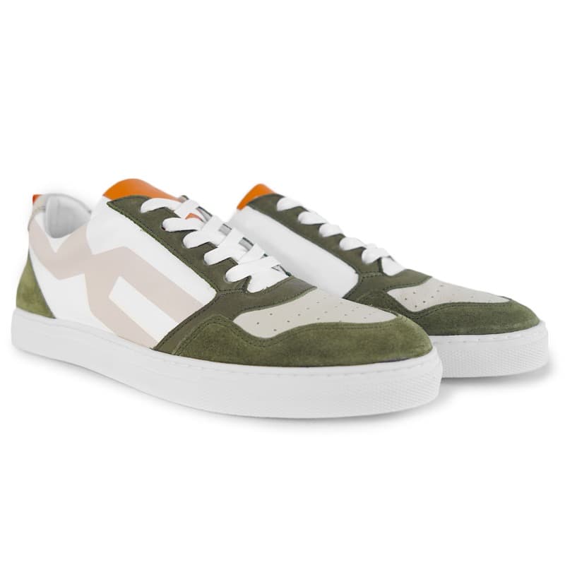 Chaussures professionnelles pour showroom automobile